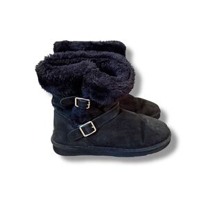 Lamo Cresson‎ Pull On Boots Women’s Size 10.5 Black Suede Faux Fur Buckle Strap